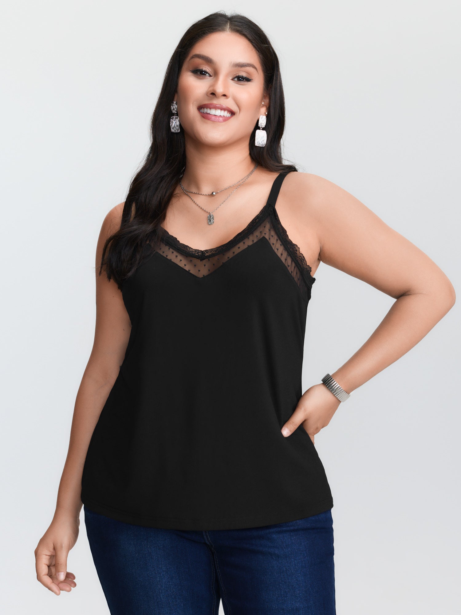 Cami Top Lace - Schwarzes, gestricktes Tanktop in Übergröße, mit